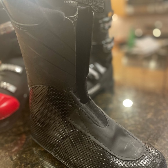 Women's Ski Boots - Black (Mondo 24/24.5) - Picture 7 of 7